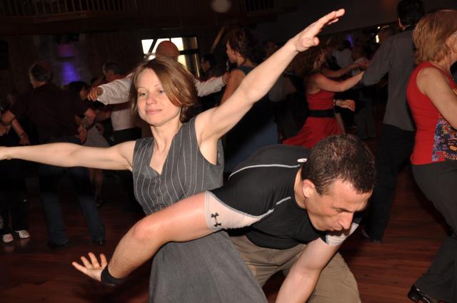 min 2010 04 18 station danse 072